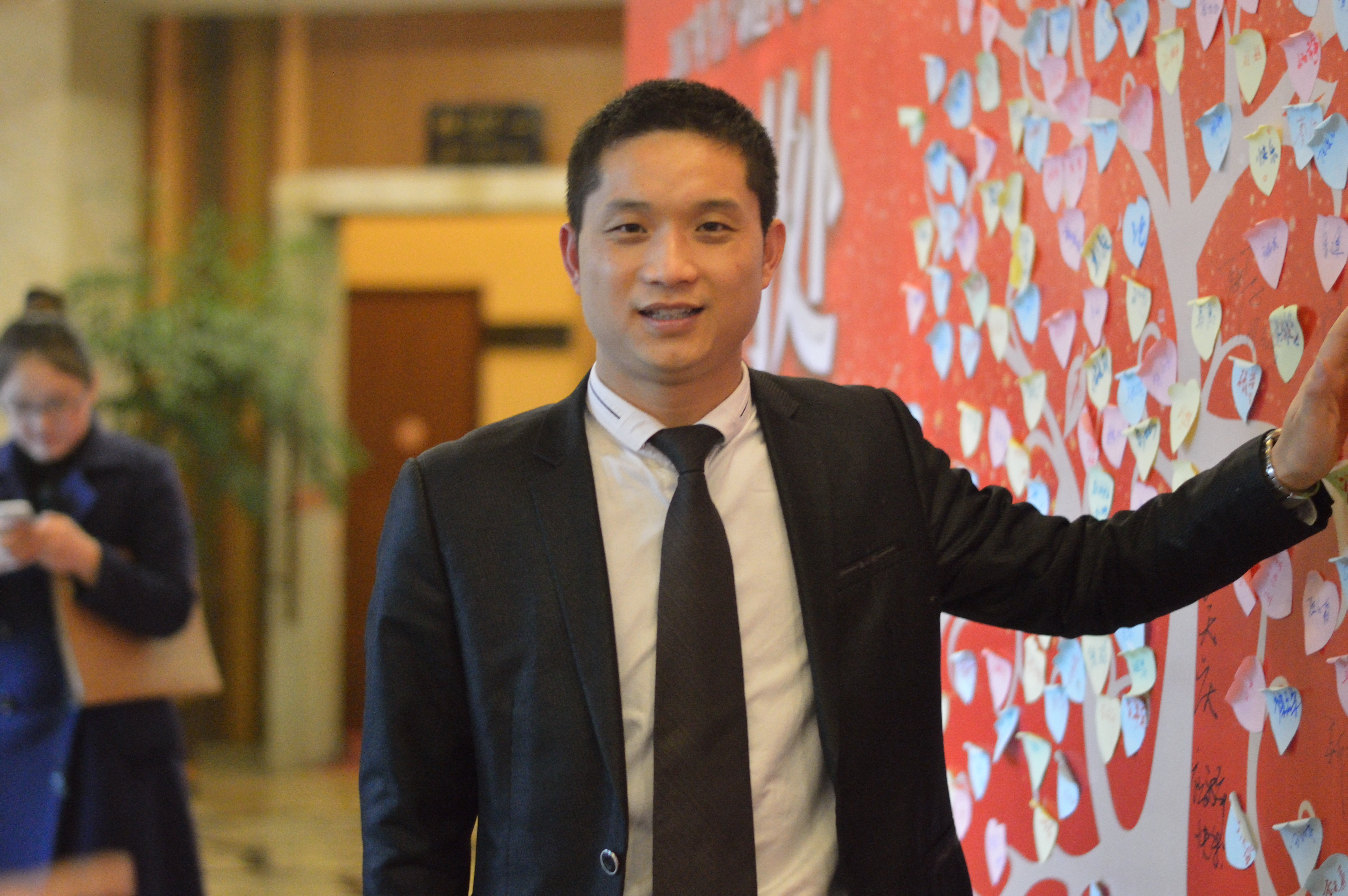 【中国尊龙凯时药业30周年人物专访】同心30载 同行中国尊龙凯时人——（十八）陈作波：学习，永无止境！